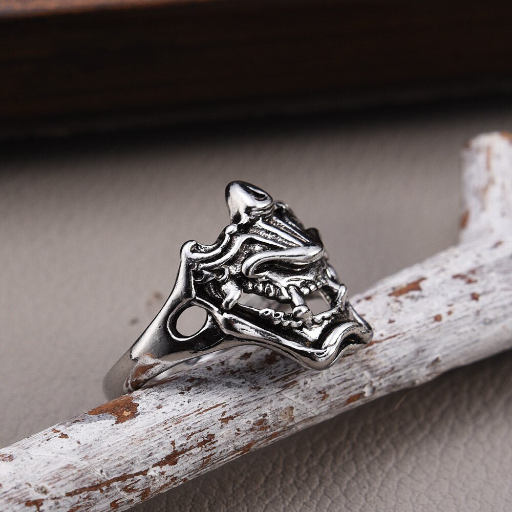 Oni Collection - Cunning Trickster Ring - SteelPunks